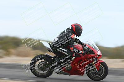 media/Nov-15-2025-Race Pace (Sat) [[8de605a2d8]]/Verified Riders/Turn 8 Inside (935am)/